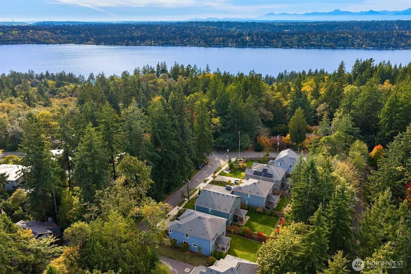 Property photo for 7226 NE 129th Street, Kirkland photo 4