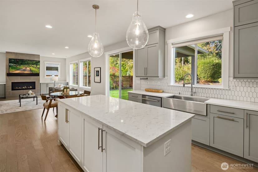 Property photo for 7226 NE 129th Street, Kirkland photo 9