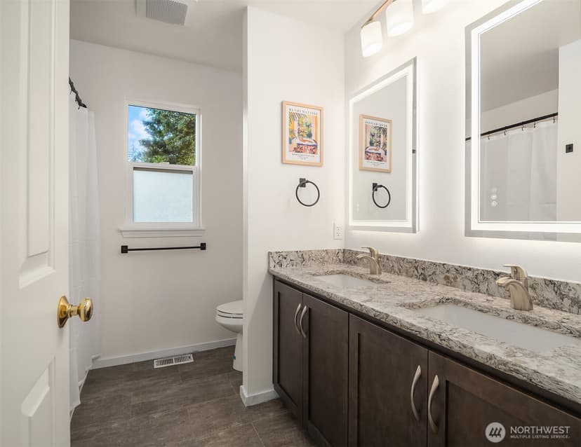 Property photo for 14230 229th Avenue NE, Woodinville photo 32
