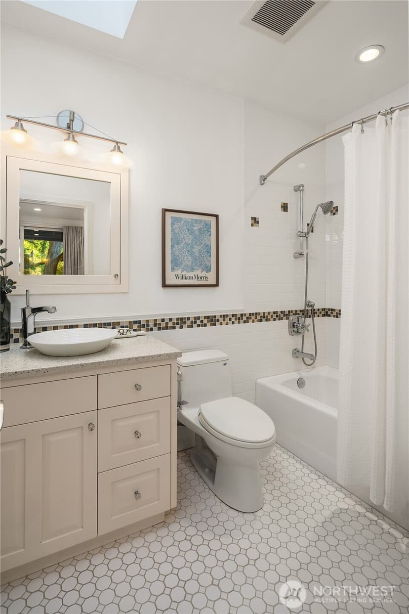 Property photo for 4429 Forest Avenue SE, Mercer Island photo 21