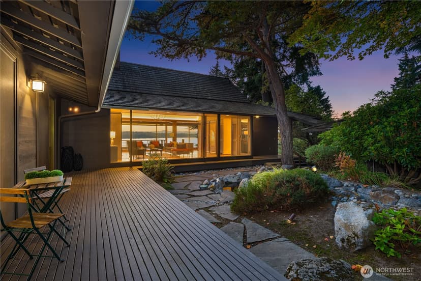 Property photo for 4429 Forest Avenue SE, Mercer Island photo 4
