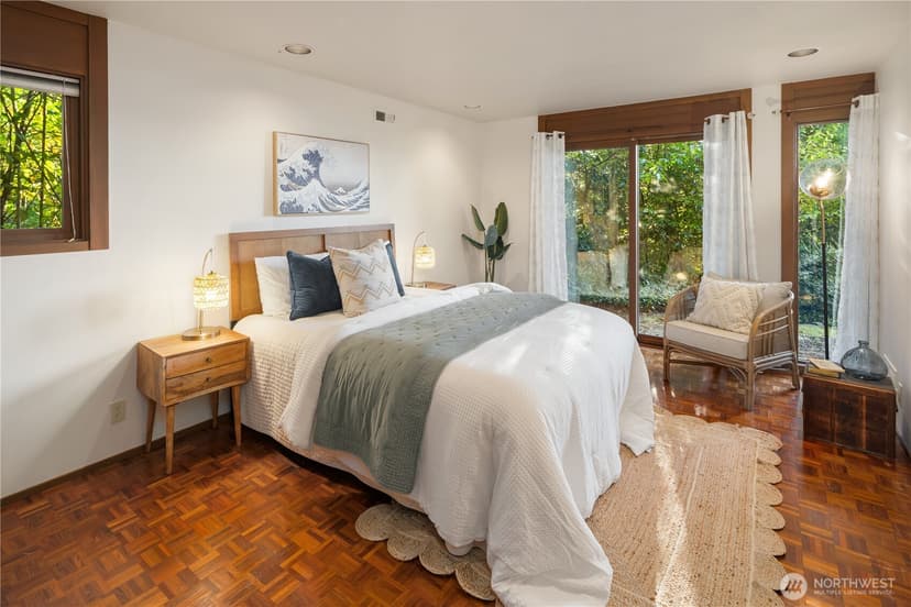 Property photo for 4429 Forest Avenue SE, Mercer Island photo 30