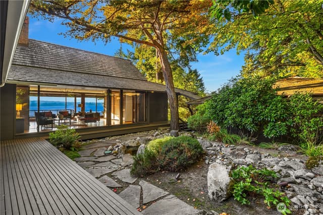 Property photo for 4429 Forest Avenue SE, Mercer Island photo 5