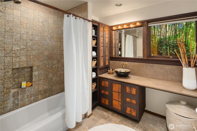 Property photo for 4429 Forest Avenue SE, Mercer Island photo 31