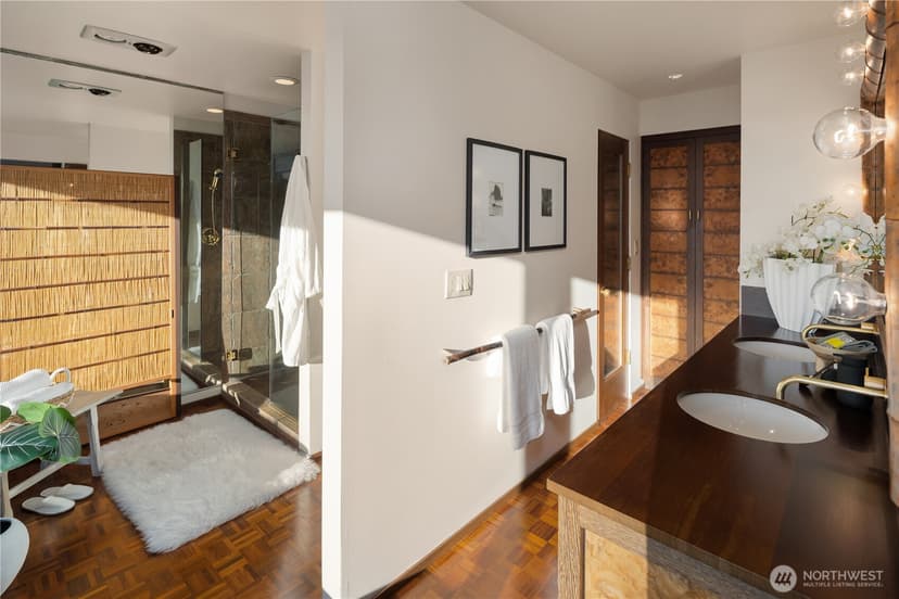 Property photo for 4429 Forest Avenue SE, Mercer Island photo 28