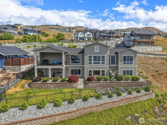 Property photo for 112 Mayer Drive, Chelan photo 3