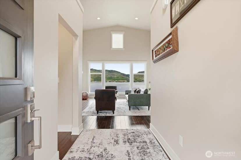 Property photo for 112 Mayer Drive, Chelan photo 4