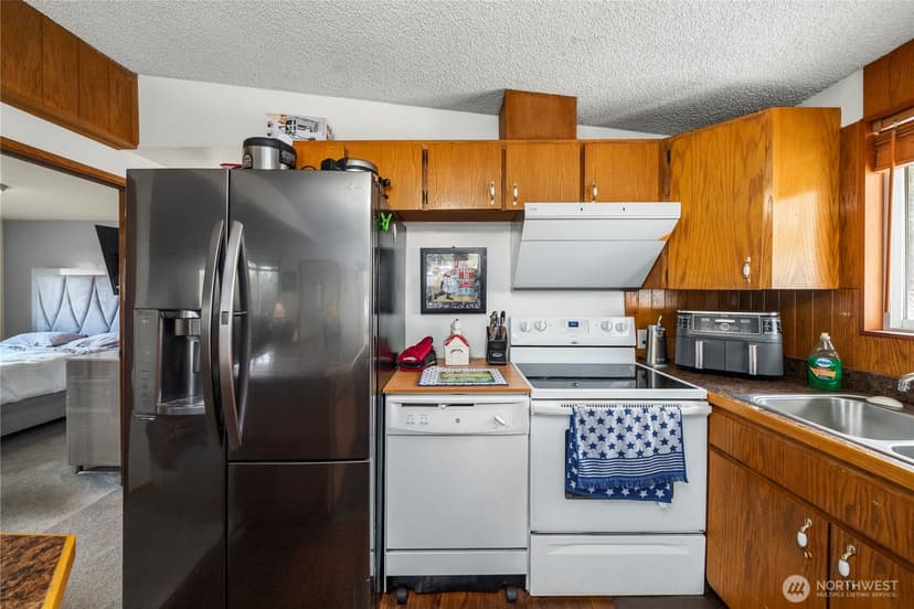 Property photo for 27224 122nd Avenue SE, Kent photo 10