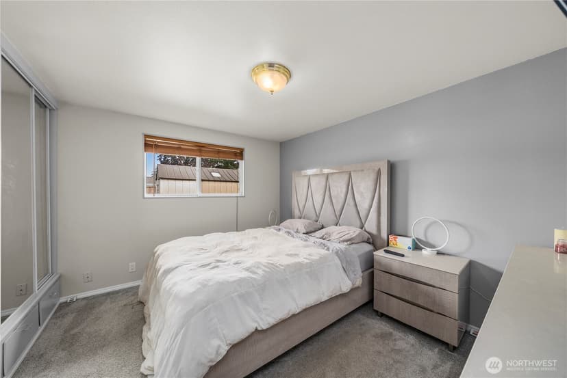 Property photo for 27224 122nd Avenue SE, Kent photo 12