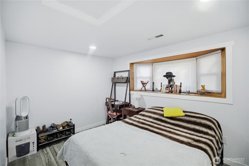 Property photo for 1305 S 118th Street, Tacoma photo 12