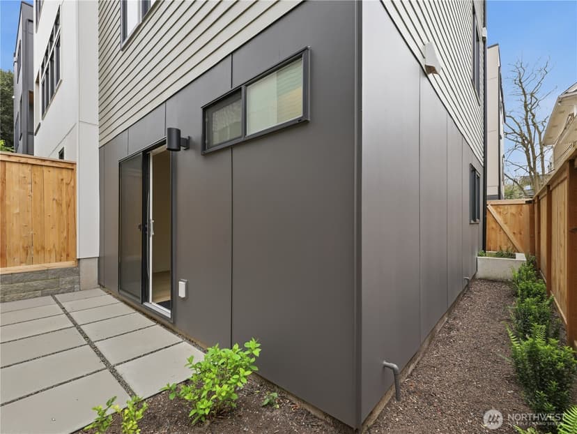 Property photo for 1412 N 47th Street #A, Seattle photo 29