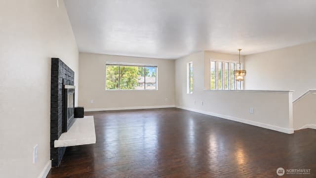 Property photo for 21405 124th Avenue SE, Kent photo 4