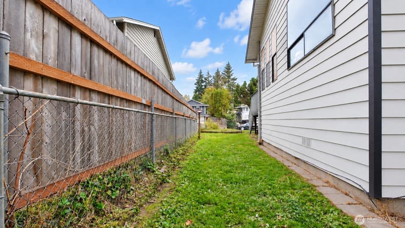 Property photo for 21405 124th Avenue SE, Kent photo 21