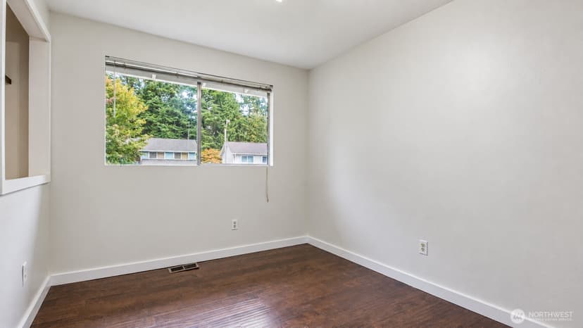 Property photo for 21405 124th Avenue SE, Kent photo 9