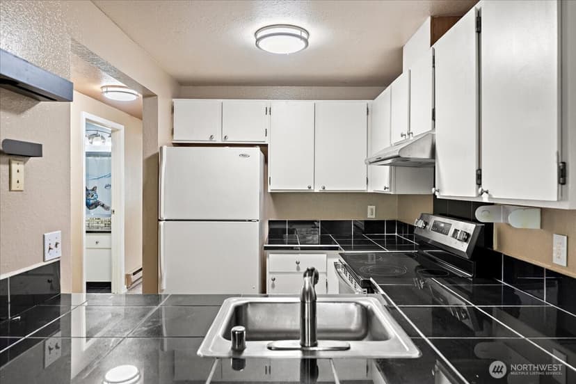 Property photo for 17435 119 Lane SE #D31, Renton photo 5
