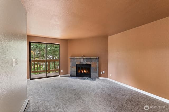 Property photo for 17435 119 Lane SE #D31, Renton photo 3