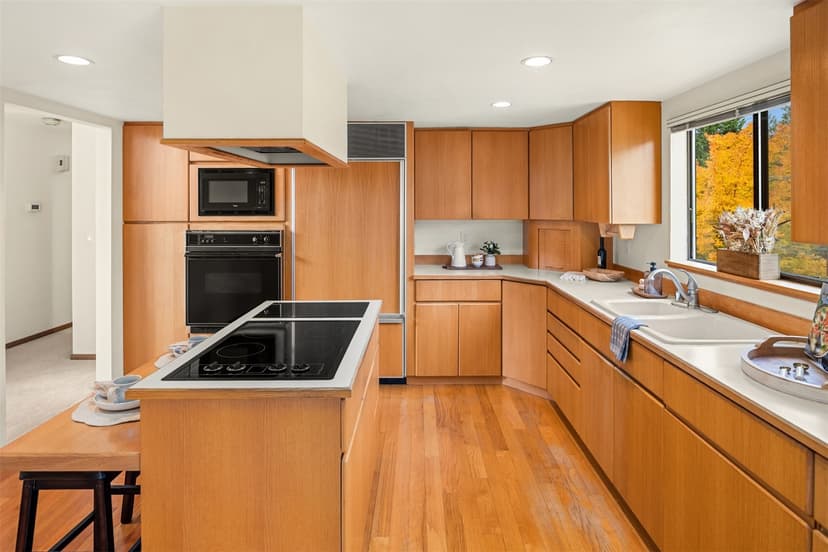 Property photo for 8317 229th Street SW, Edmonds photo 5