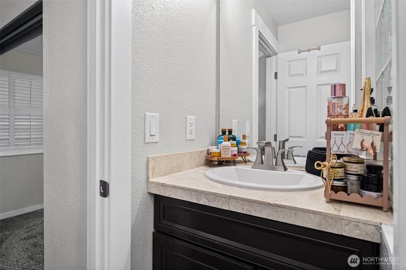 Property photo for 826 Pike Street NE #C6, Auburn photo 18