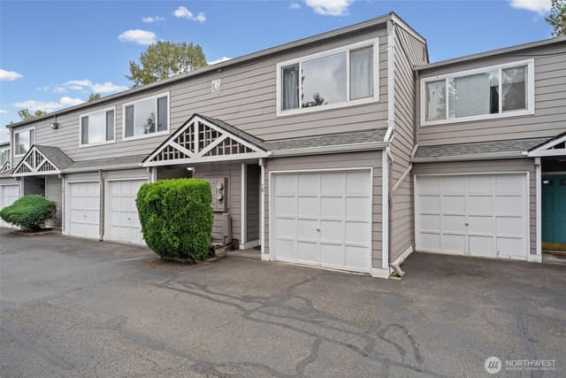 Property photo for 826 Pike Street NE #C6, Auburn