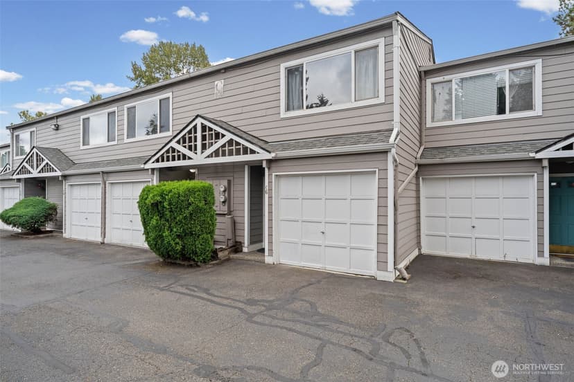 Property photo for 826 Pike Street NE #C6, Auburn