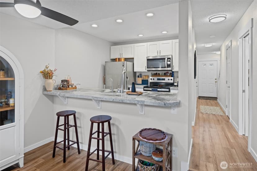 Property photo for 826 Pike Street NE #C6, Auburn photo 6