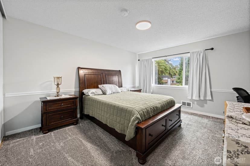 Property photo for 826 Pike Street NE #C6, Auburn photo 15