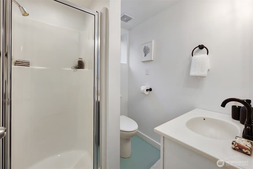 Property photo for 6527 12th Avenue NW, Seattle photo 19
