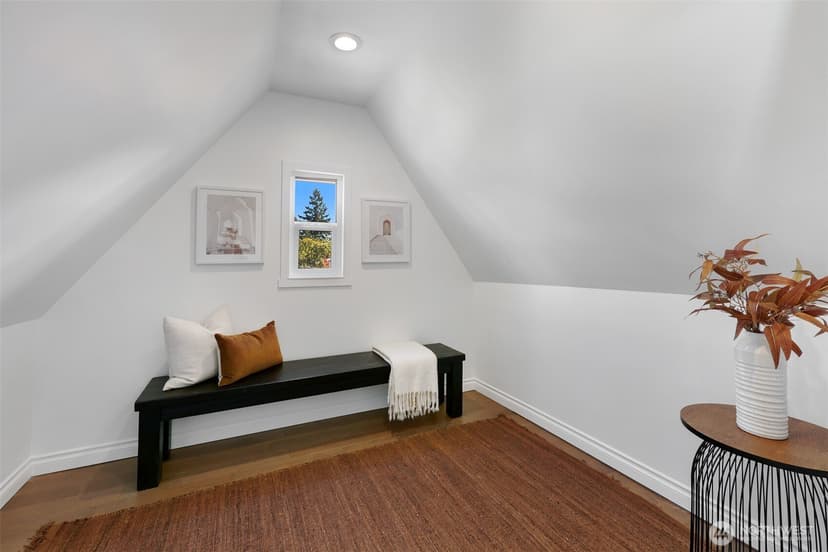 Property photo for 6527 12th Avenue NW, Seattle photo 18