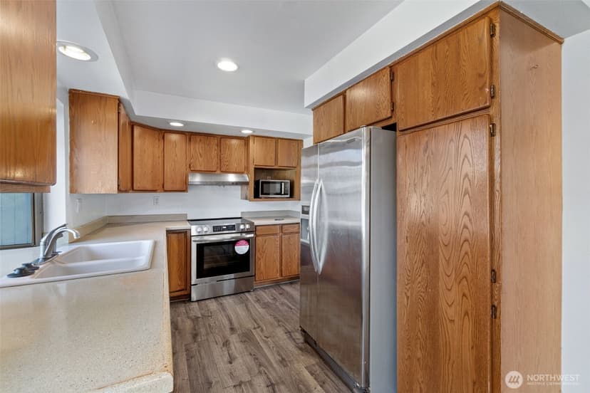 Property photo for 16424 126th Place SE, Renton photo 10