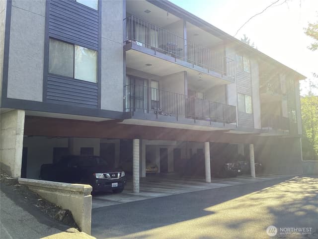 Property photo for 8305 53rd Avenue W #5, Mukilteo photo 4