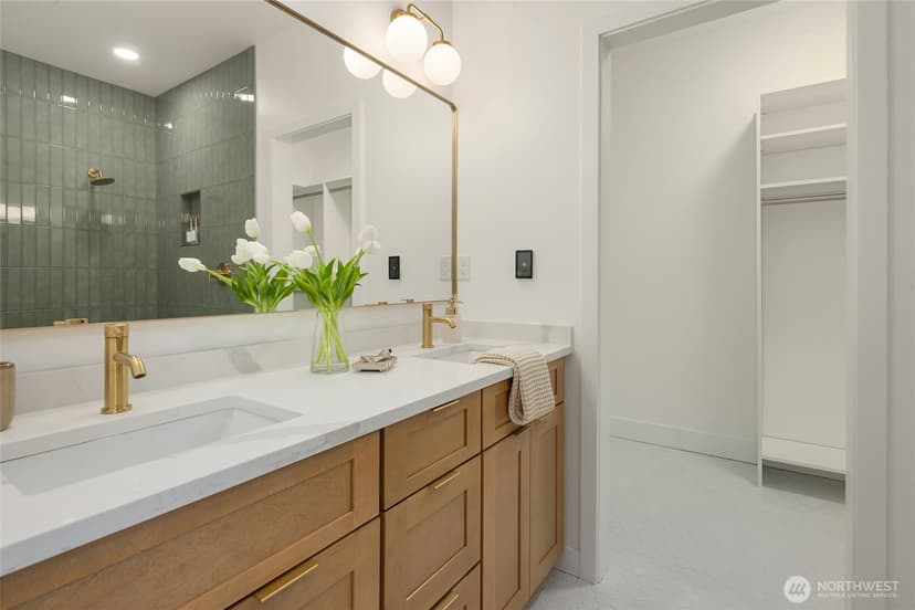 Property photo for 646 Alder Street #A, Edmonds photo 14