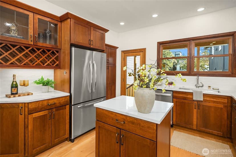 Property photo for 646 Alder Street #A, Edmonds photo 9