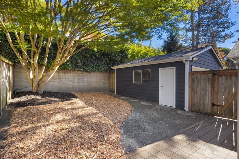 Property photo for 6512 16th Avenue NE, Seattle photo 36