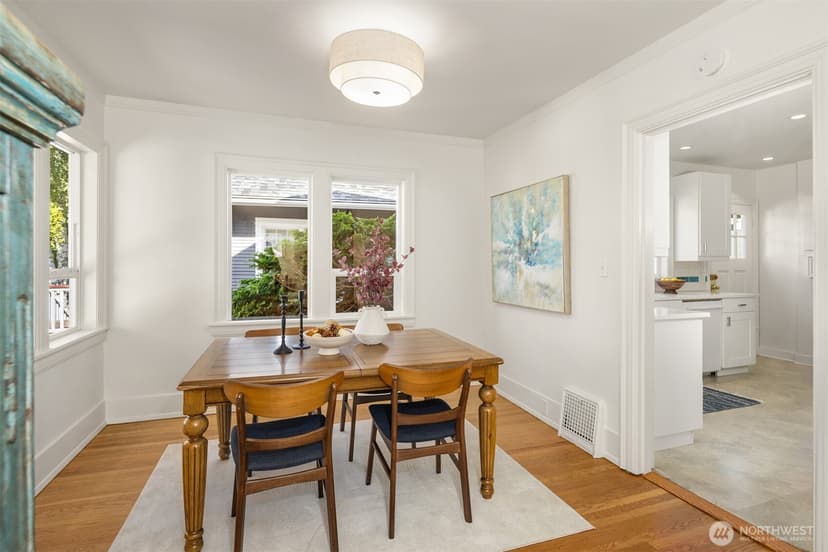 Property photo for 6512 16th Avenue NE, Seattle photo 9