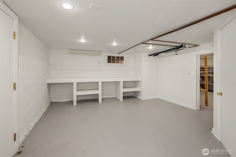 Property photo for 6512 16th Avenue NE, Seattle photo 33