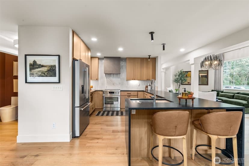 Property photo for 6223 85th Avenue W, University Place photo 12