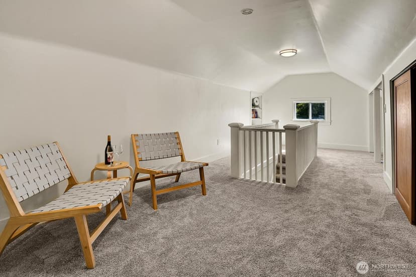 Property photo for 1613 N 52nd Street, Seattle photo 12