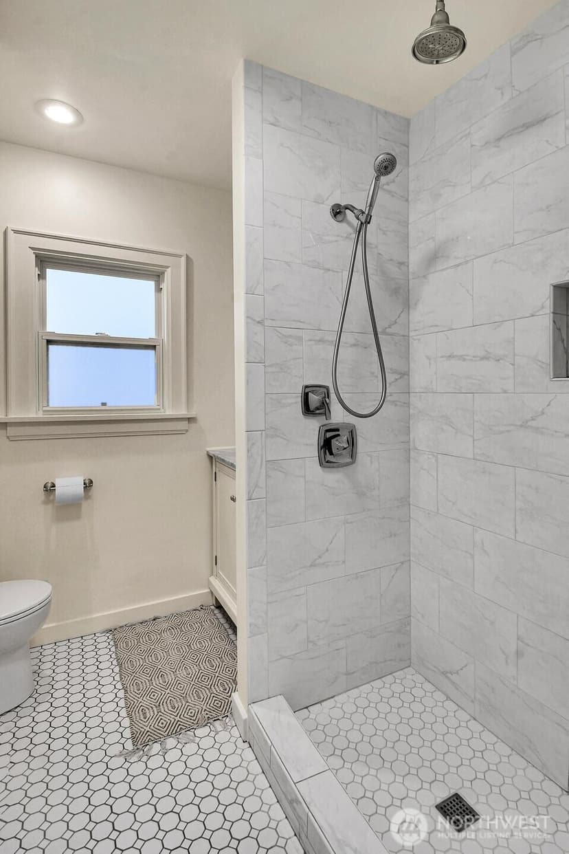 Property photo for 1613 N 52nd Street, Seattle photo 15