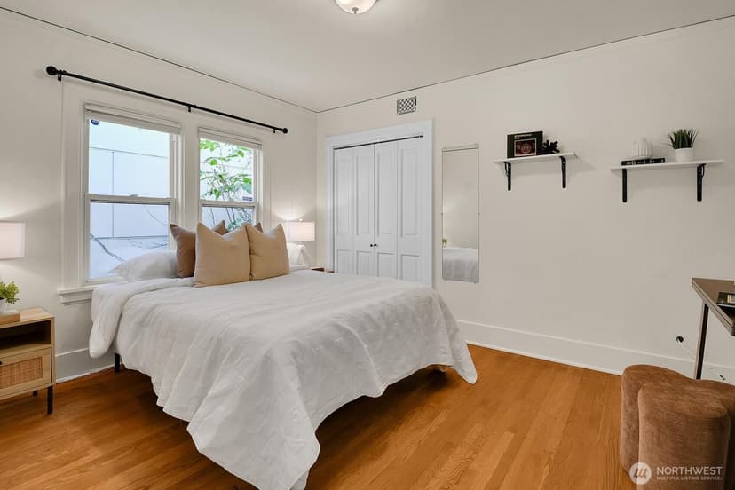 Property photo for 1613 N 52nd Street, Seattle photo 10