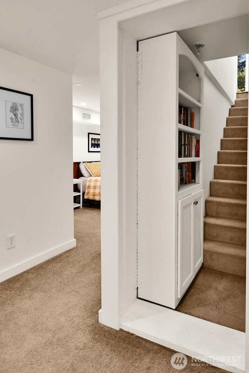 Property photo for 1613 N 52nd Street, Seattle photo 16
