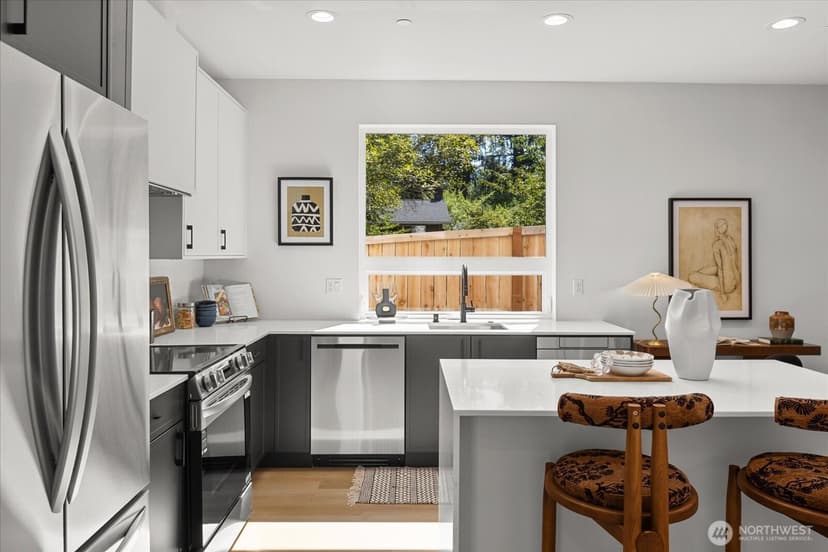 Property photo for 11349 23rd Avenue NE, Seattle photo 4