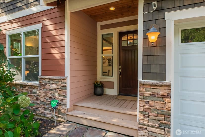 Property photo for 1414 Lake Roesiger Drive, Snohomish photo 2
