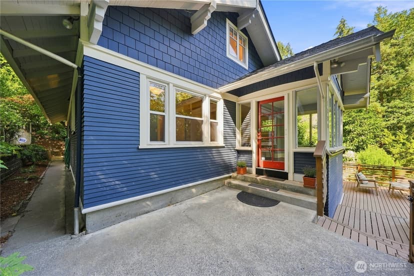 Property photo for 1731 Lake Washington Boulevard S, Seattle photo 2