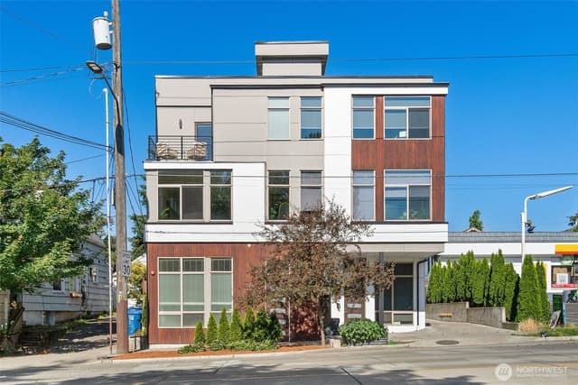 Property photo for 6747 15th Avenue NW, Seattle photo 2