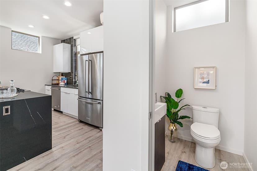 Property photo for 6747 15th Avenue NW, Seattle photo 14