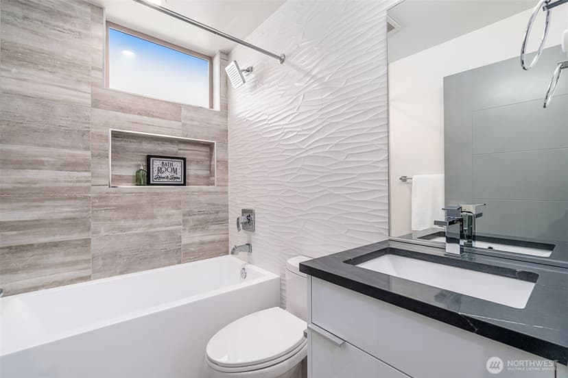 Property photo for 6747 15th Avenue NW, Seattle photo 22