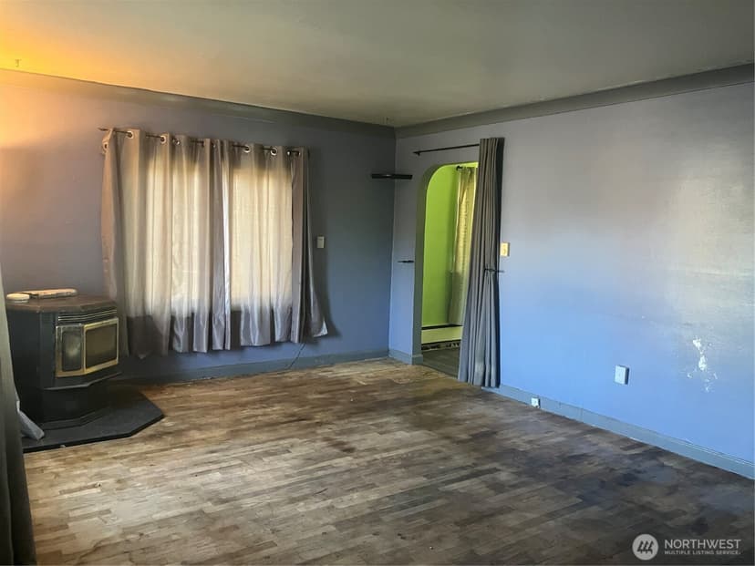 Property photo for 102 S 64th St, Tacoma photo 3