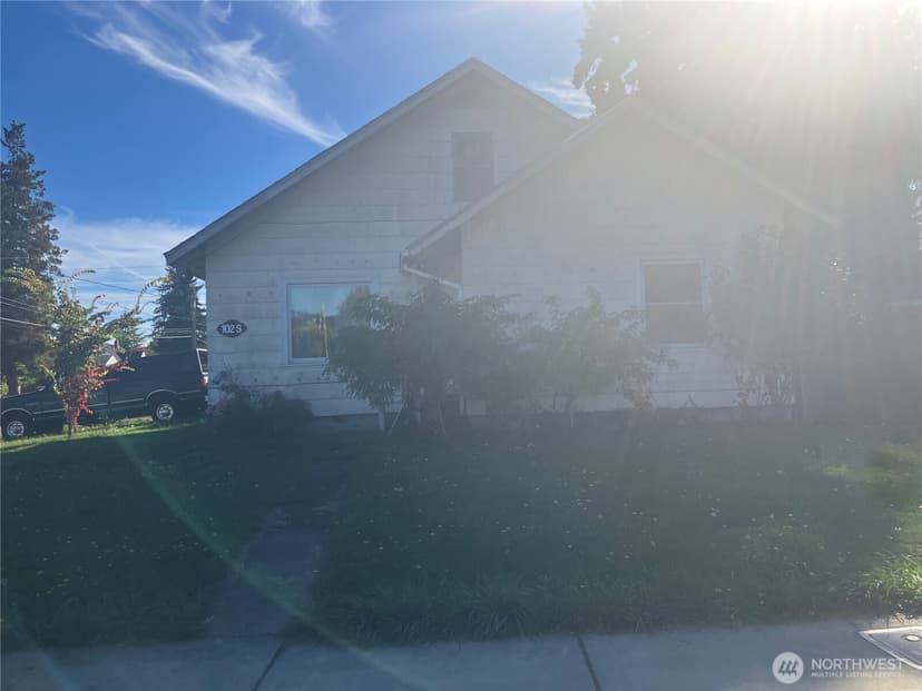 Property photo for 102 S 64th St, Tacoma photo 2