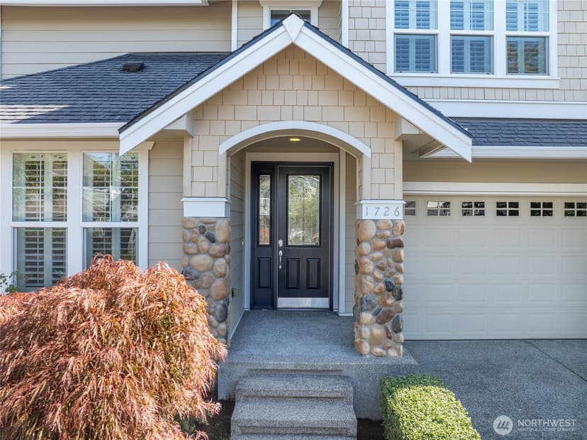 Property photo for 1726 28th Avenue NE, Issaquah photo 2