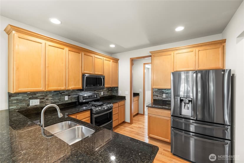 Property photo for 2115 143 Place SW, Lynnwood photo 8